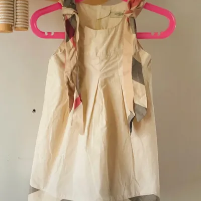 Robe Burberry London authentique – Beige Tartan – Taille 3/4 ans